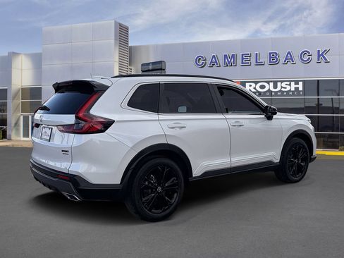 Used 2023 Honda CR-V Sport Touring image 6