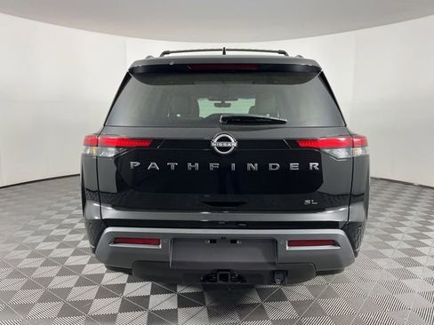 New 2026 Nissan Pathfinder SL image 9