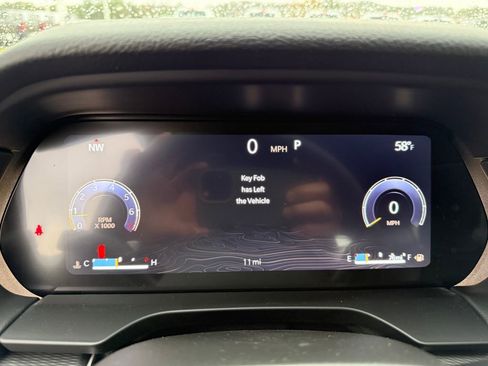 New 2025 Jeep Grand Cherokee Altitude image 15