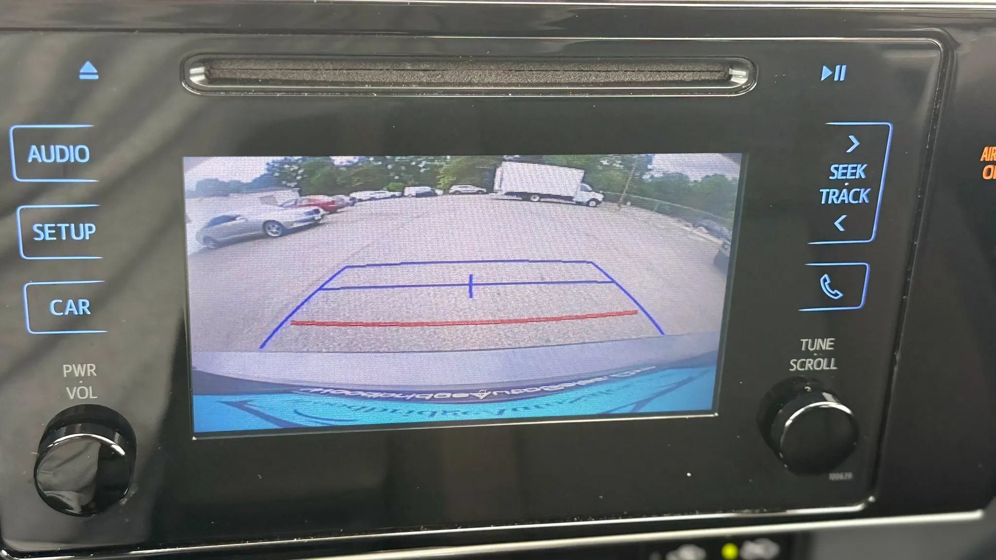 Used 2017 Toyota Corolla LE w/ Carpet Mat Package (TMS) FWD image 26