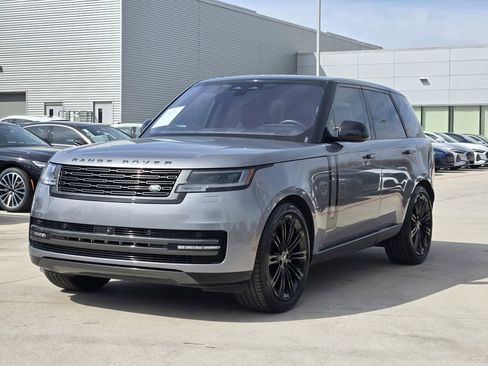Used 2023 Land Rover Range Rover SE image 6