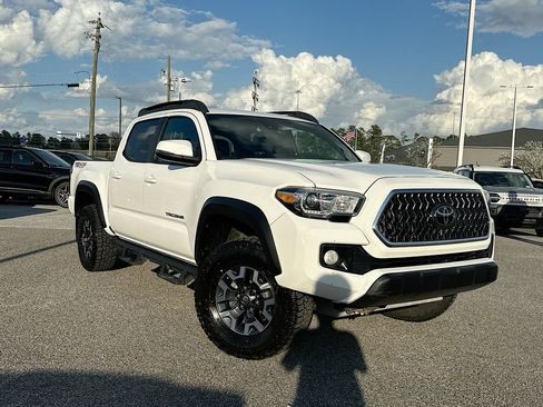 Used 2019 Toyota Tacoma TRD Off-Road w/ TRD Premium Off Road Package image 1