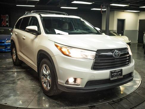Used 2016 Toyota Highlander Limited Platinum AWD/4WD image 5