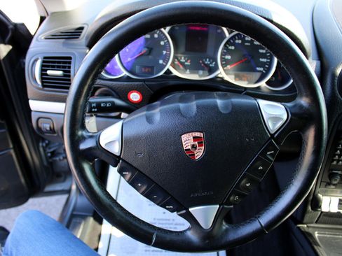 Used 2005 Porsche Cayenne S image 20