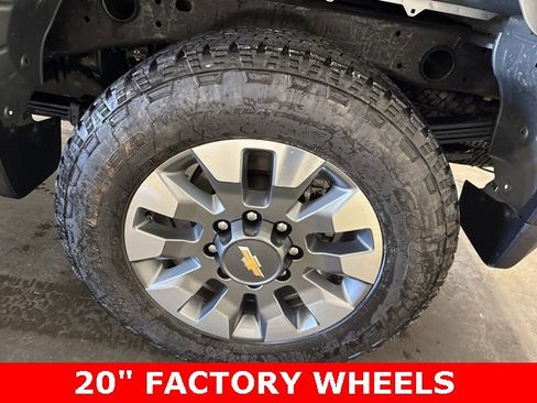 Used 2025 Chevrolet Silverado 2500 Custom w/ Custom Value Package image 7