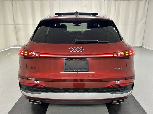 Used 2025 Audi Q5 Premium Plus w/ Premium Plus AWD/4WD image 23