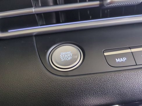 New 2026 Hyundai Elantra Limited FWD image 37