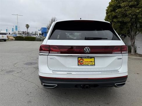 New 2025 Volkswagen Atlas SEL image 5