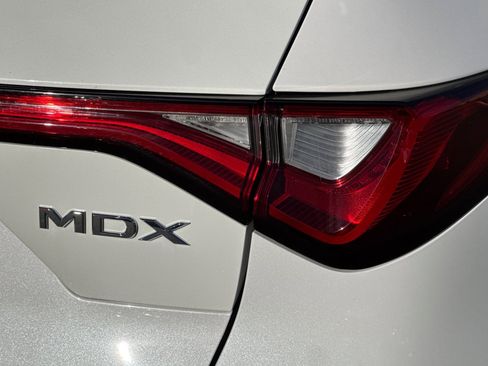 Used 2023 Acura MDX FWD w/ Technology Package image 33