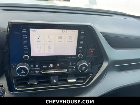 Used 2022 Toyota Highlander XLE FWD image 85