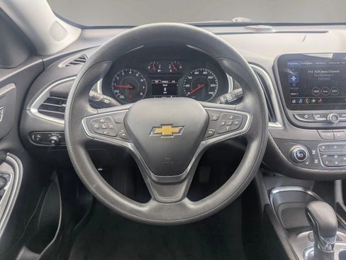 Used 2023 Chevrolet Malibu LT FWD image 11