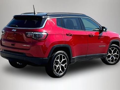 Used 2025 Jeep Compass Limited AWD/4WD image 7