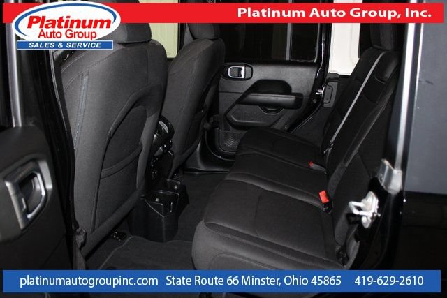 Used 2019 Jeep Wrangler Unlimited Sahara w/ Safety Group AWD/4WD image 25