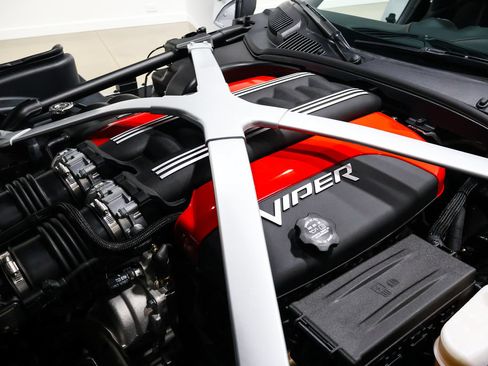 Used 2017 Dodge Viper ACR w/ Extreme Aero Package RWD image 42