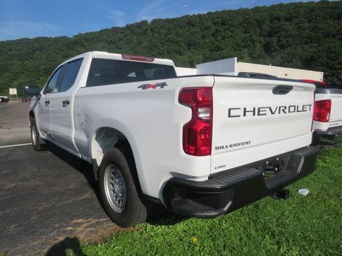 Used 2024 Chevrolet Silverado 1500 W/T w/ WT Value Package AWD/4WD image 4