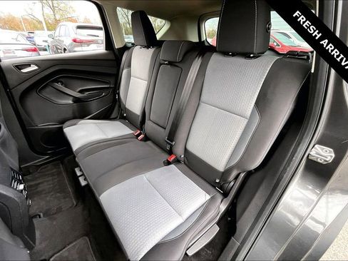 Used 2018 Ford Escape SE image 21