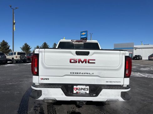Used 2022 GMC Sierra 1500 Denali AWD/4WD image 10