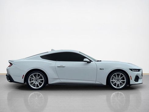 Used 2024 Ford Mustang GT Premium RWD image 9