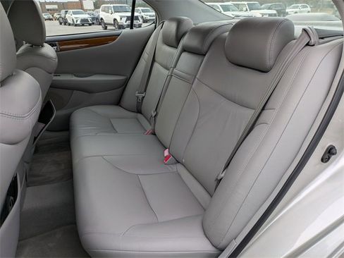 Used 2005 Lexus ES 330 image 10