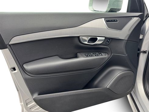 Certified 2024 Volvo XC90 B5 Core w/ Climate Package image 10