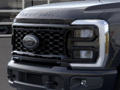 New 2026 Ford F250 XLT w/ XLT Premium Package image 17