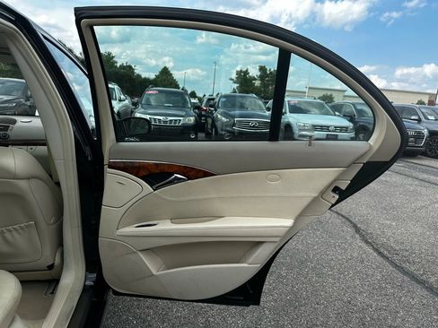 Used 2003 Mercedes-Benz E 320 Sedan image 33