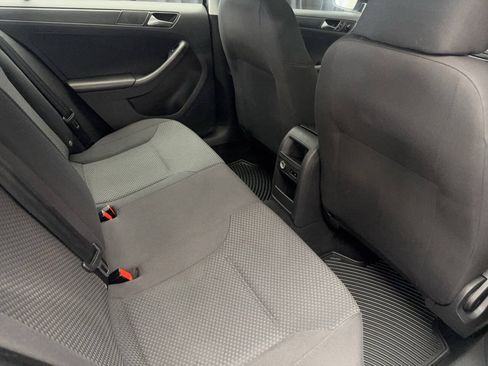 Used 2013 Volkswagen Jetta S FWD image 19