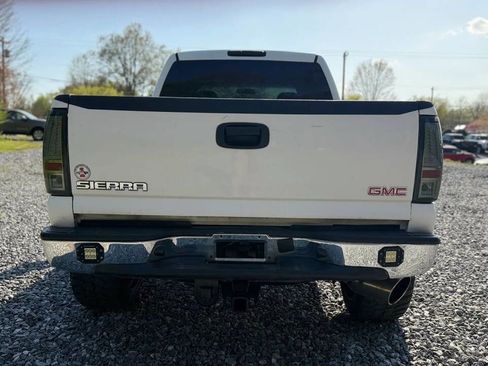 Used 2007 GMC Sierra 2500 SL w/ Heavy-Duty Power Package image 6
