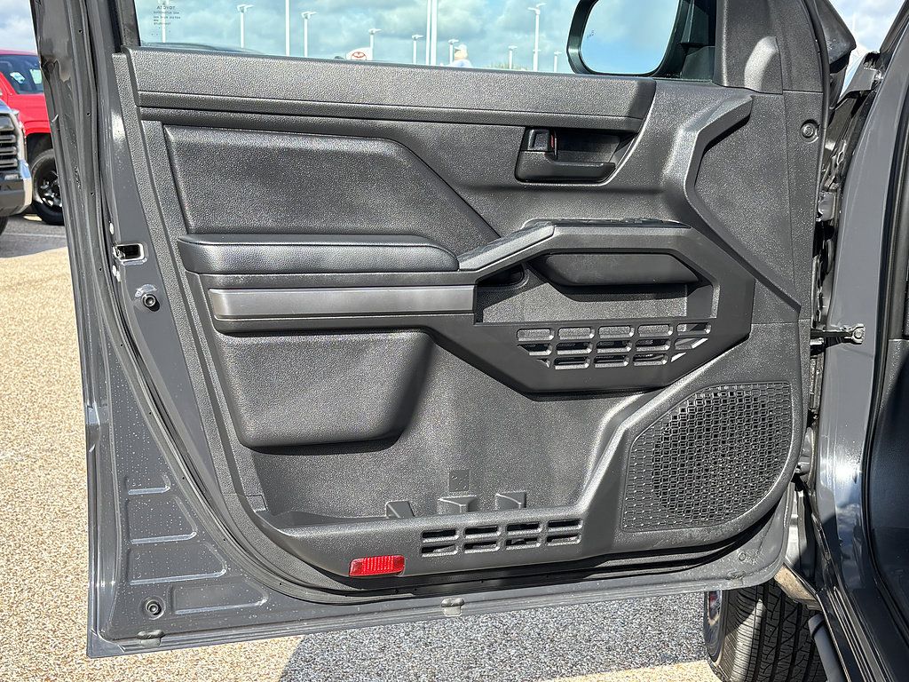 Certified 2026 Toyota Tacoma SR5 AWD/4WD image 25