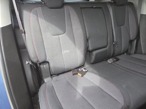 Used 2017 Chevrolet Equinox LT w/ Convenience Package image 19