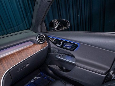 Certified 2026 Mercedes-Benz GLC 300 image 22