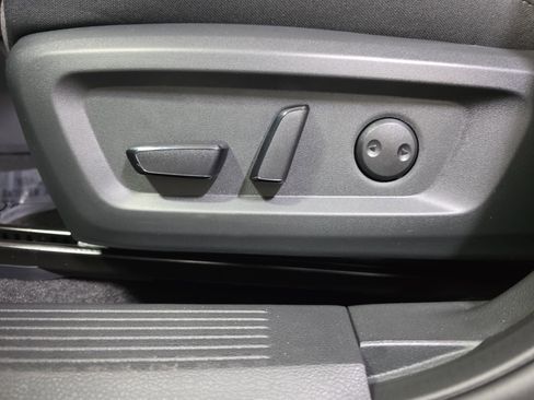 New 2026 Nissan Rogue SV w/ Cold Weather Package FWD image 28