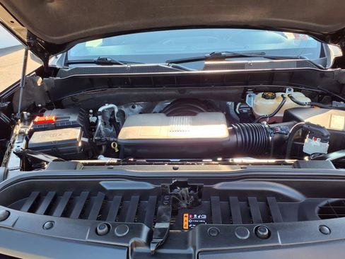 Used 2021 Chevrolet Silverado 1500 LT image 9