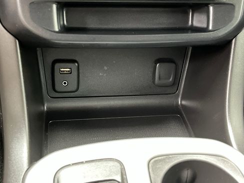 Used 2015 Chevrolet Colorado LT w/ LT Convenience Package AWD/4WD image 20