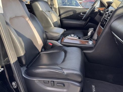 Used 2024 Nissan Armada SL w/ Captain's Chairs Package image 13