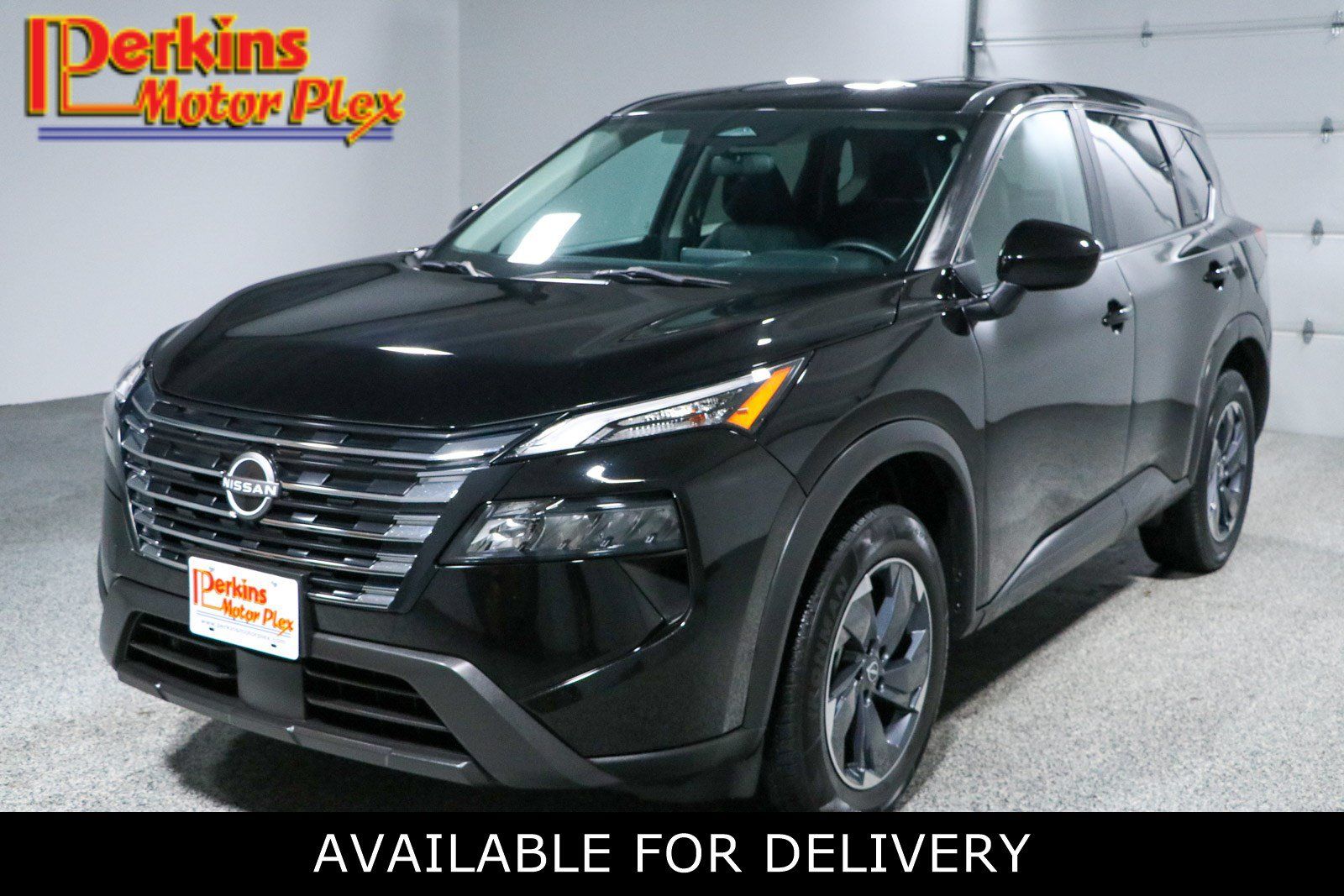 Used 2024 Nissan Rogue SV FWD image 1