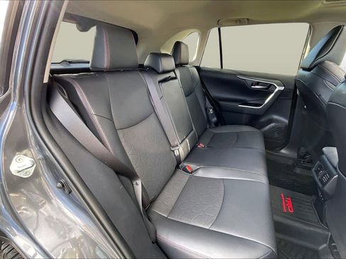 Certified 2022 Toyota RAV4 TRD Off-Road image 20