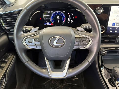 Used 2024 Lexus NX 250 FWD image 18