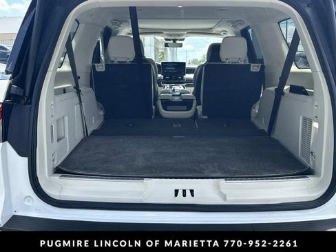 Used 2023 Lincoln Navigator L Black Label AWD/4WD image 19