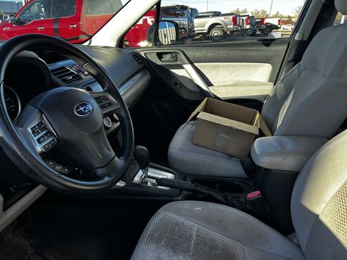 Used 2015 Subaru Forester 2.5i Premium w/ All-Weather Package image 9