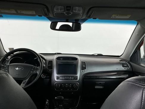 Used 2014 Kia Sorento SX w/ 3rd Row Package AWD/4WD image 24