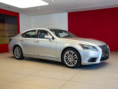 Used 2016 Lexus LS 460 w/ Comfort Package