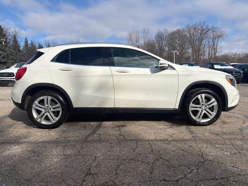 Certified 2016 Mercedes-Benz GLA 250 4MATIC image 9