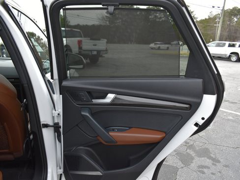 Used 2018 Audi Q5 2.0T Premium Plus w/ Premium Plus Package image 38