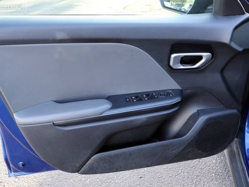 Used 2025 Kia K4 FWD image 23