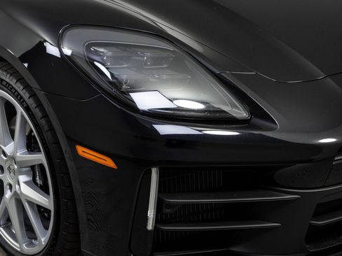 New 2026 Porsche Panamera 4 AWD/4WD image 38