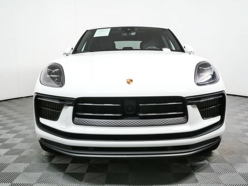 Certified 2023 Porsche Macan S AWD/4WD image 27
