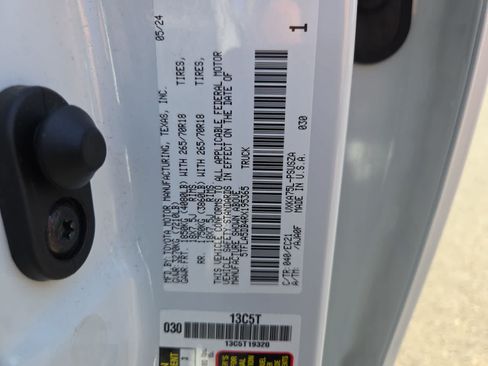 Used 2024 Toyota Tundra SR5 w/ SR5 Premium Package AWD/4WD image 29