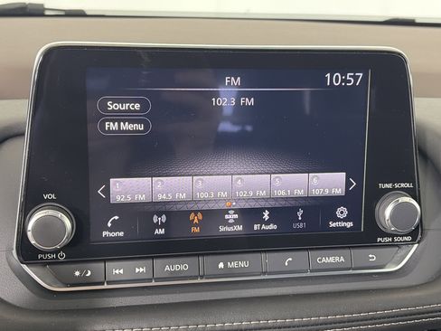 Used 2022 Nissan Rogue SV image 19