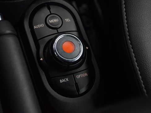 Used 2018 MINI Cooper Convertible image 27